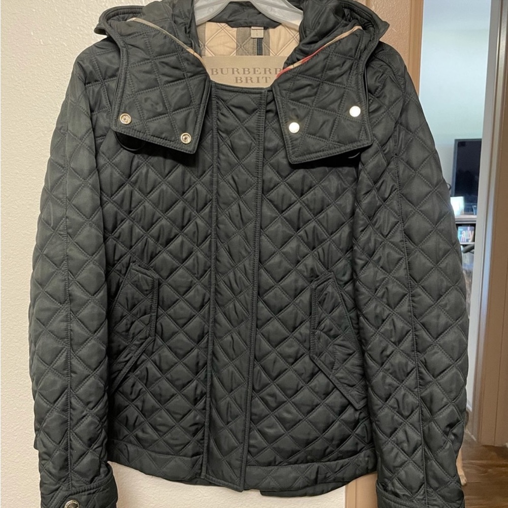 Burberry Black Quilted Hooded Jacket - Picture 3 of 15